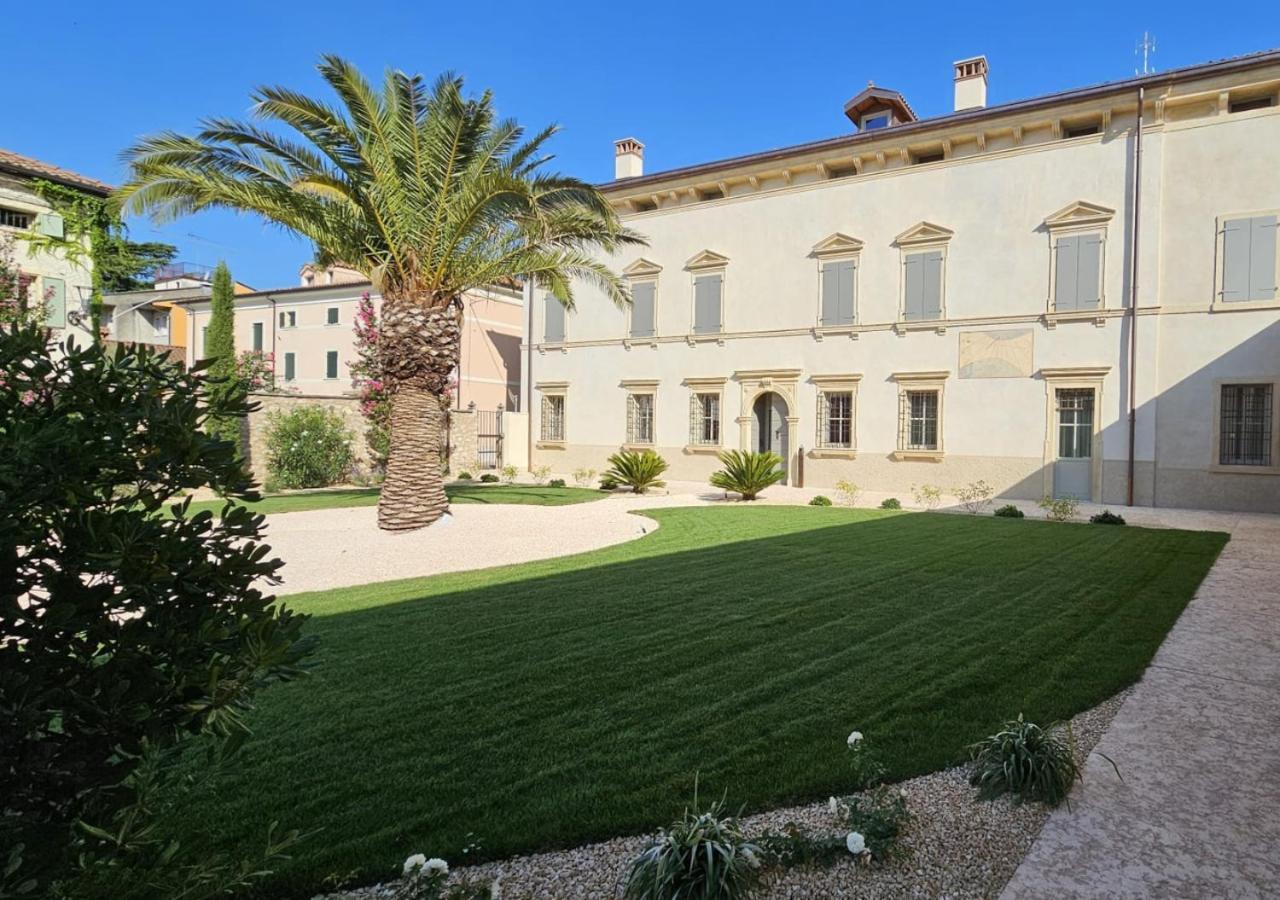 Villa Tosi - Luxury Apartments In Villa Veneta 特雷尼亚戈 外观 照片