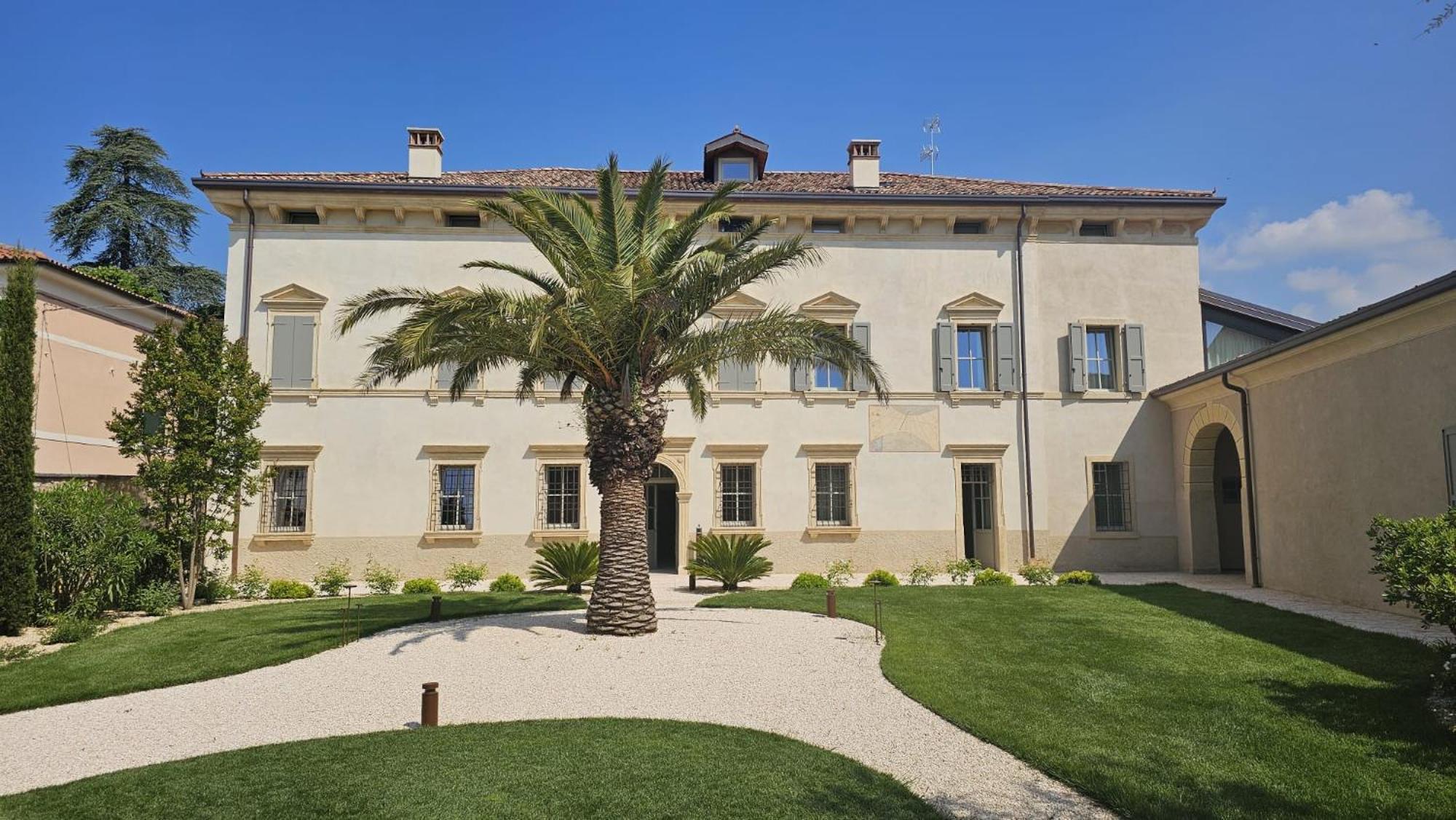 Villa Tosi - Luxury Apartments In Villa Veneta 特雷尼亚戈 外观 照片