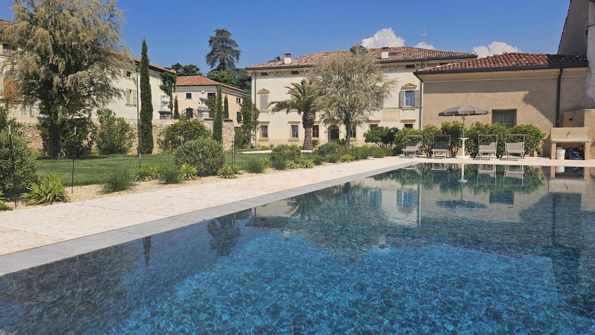 Villa Tosi - Luxury Apartments In Villa Veneta 特雷尼亚戈 外观 照片